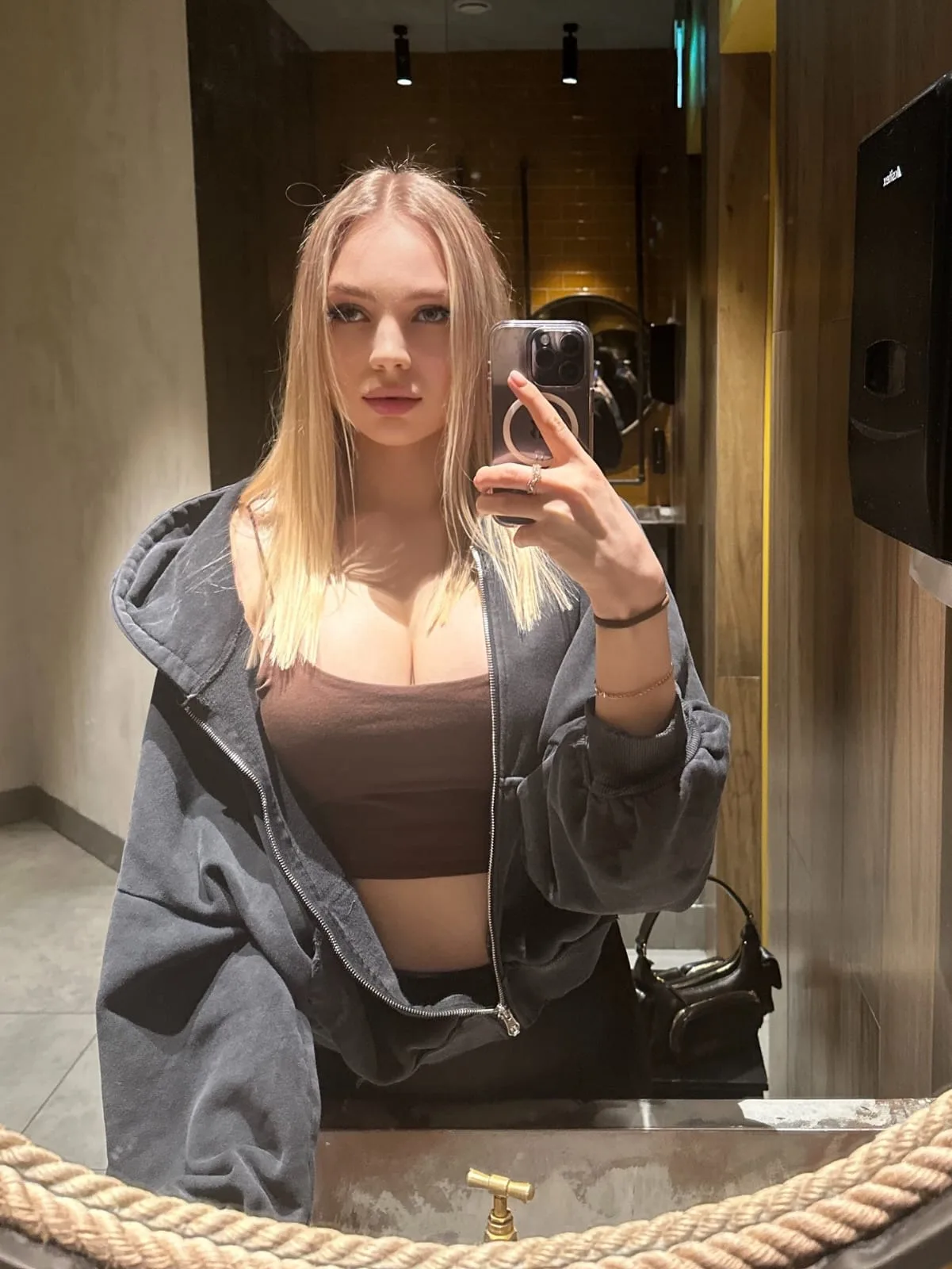 Karina Russian - Image 4